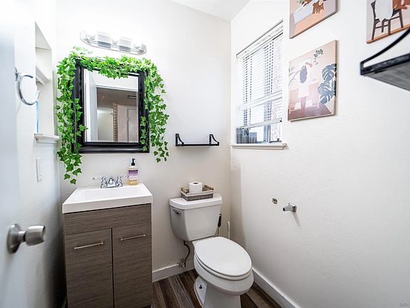 4th image of 2121 E Grand Ave Unit 28G