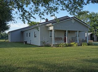 10824 N 2050th Blvd, Mount Carmel, IL 62863