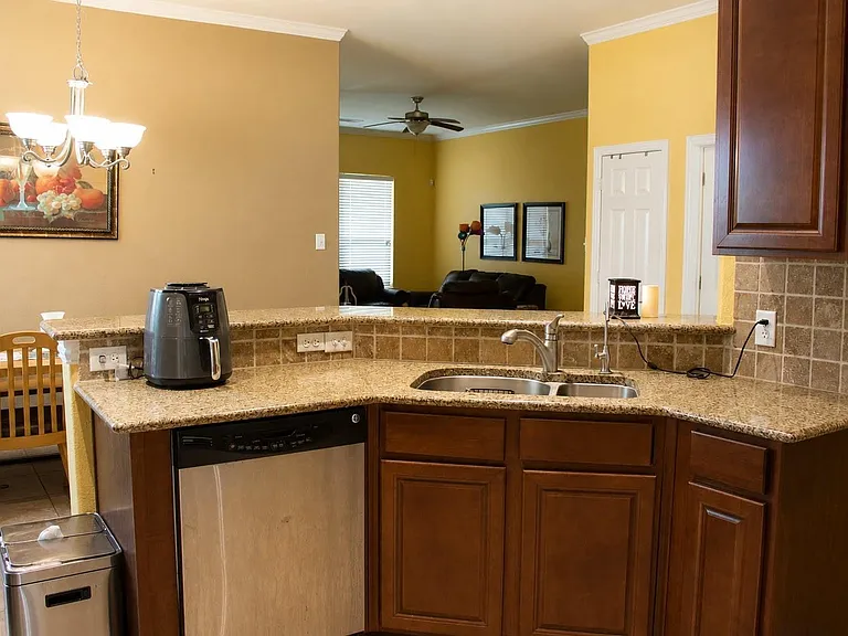 13827 McKinney Creek Ln — Photo 4
