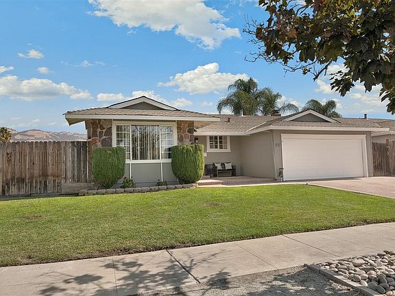 2nd image of 3036 Remington Ct