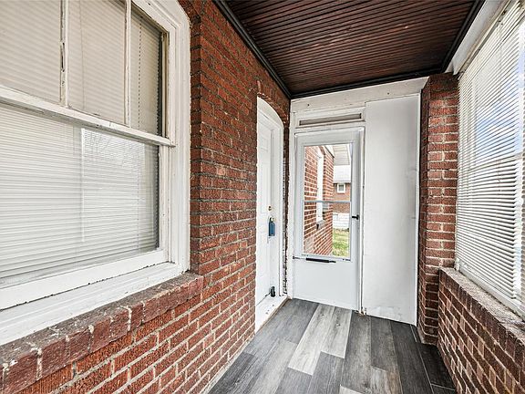 4th image of 8351 Eton Pl
