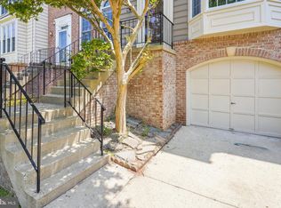 46915 Rabbitrun Ter, Sterling, VA 20164