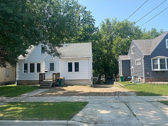 2nd image of 1110 Frank Ave