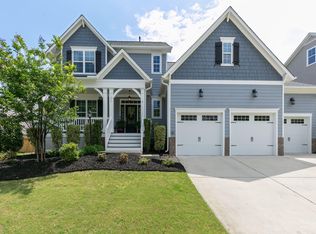 824 Rambling Oaks Ln, Holly Springs, NC 27540