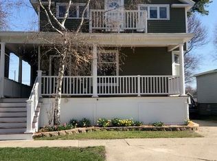 405 Elliott Ave, Grand Haven, MI 49417