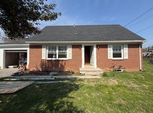 501 Oak Grove Dr, Lancaster, PA 17601