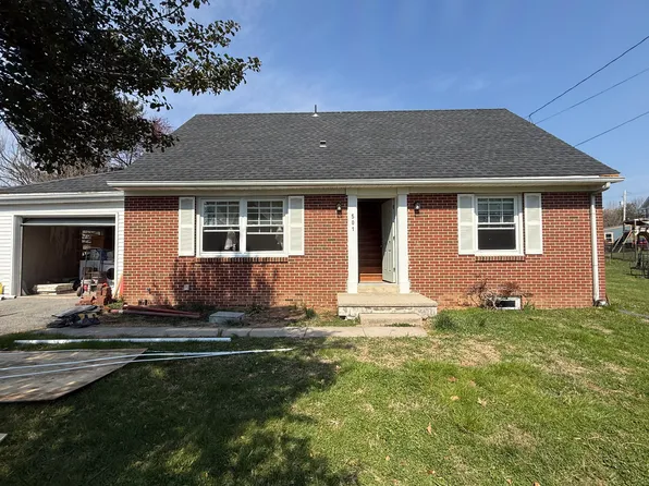 501 Oak Grove Dr, Lancaster, PA 17601