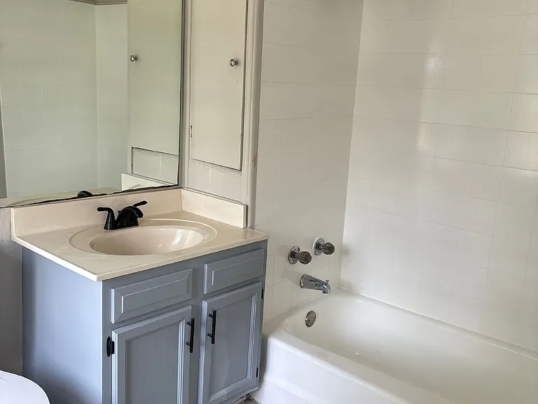 103 Barnhardt Cir #8 — Photo 38