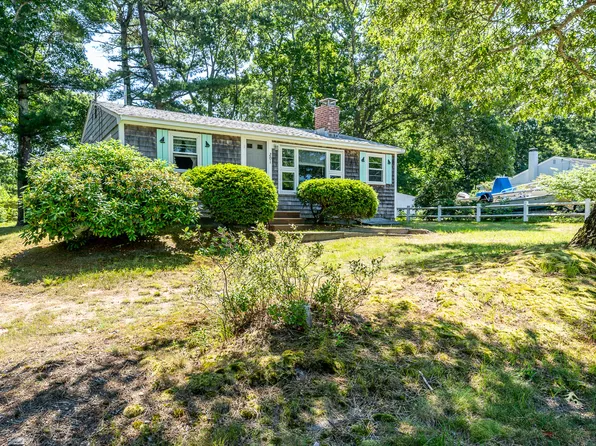201 Captains Row, Mashpee, MA 02649