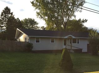 211 Bankrupt Rd, Phoenix, NY 13135