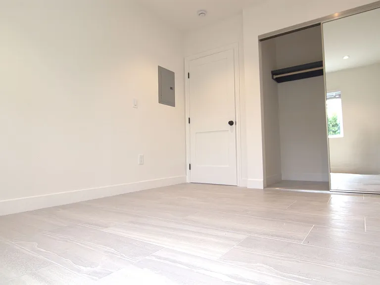 216 Harding Ave — Photo 18