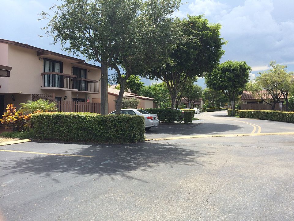 2nd image of 3814 SW 79th Ave APT 52