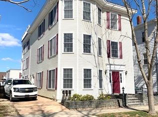 43 Oliver St APT 1, Bristol, RI 02809
