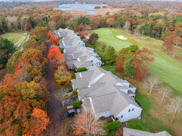 13 Laurel Hill Court UNIT 13, Buzzards Bay, MA 02532