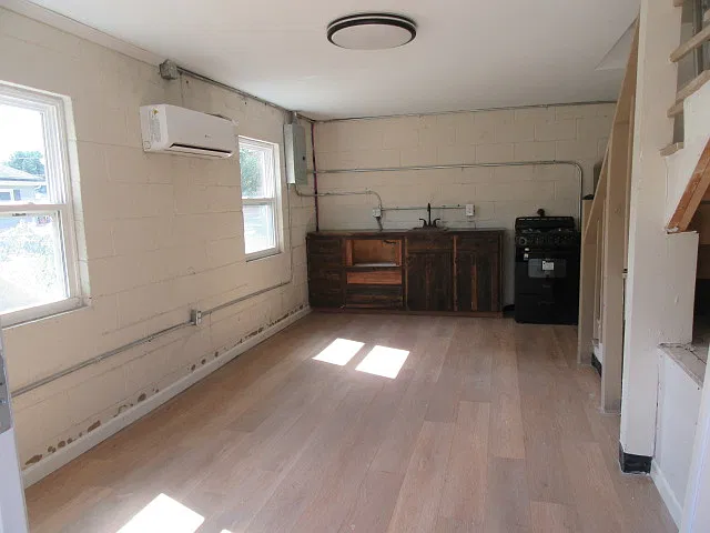 1 bed, 500 sqft, $975 — Photo 2
