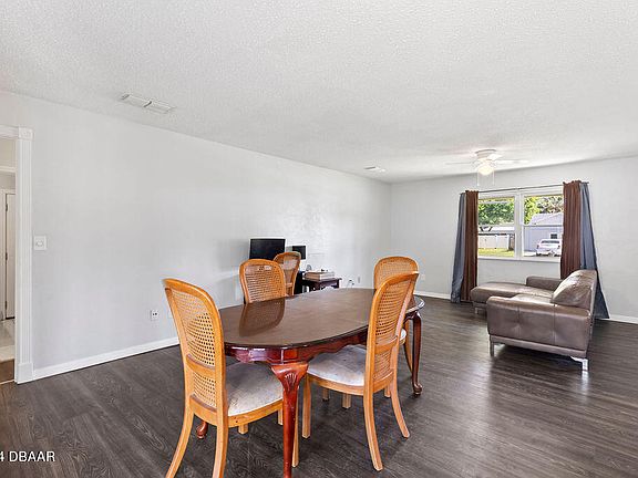 5th image of 460 Sauls St