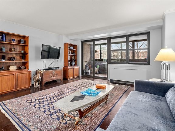 5th image of 9 Hawthorne Pl APT 7E