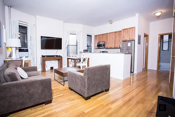 Rented by R New York | media 1