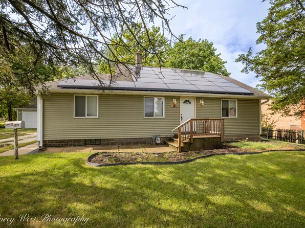 1321 Oakwood Ave, Dekalb, IL 60115