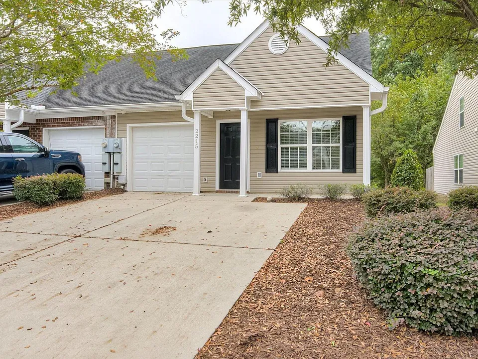 2205 Jasmine Way