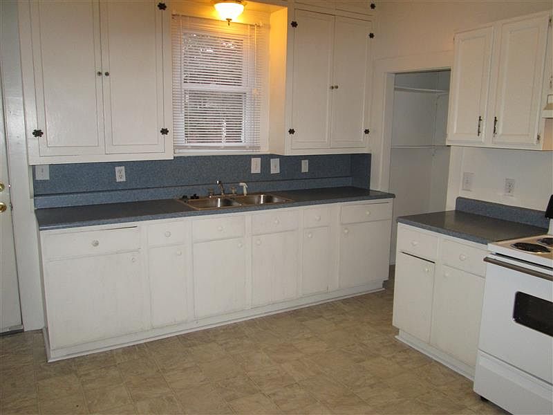 2nd image of 510 Madison Ave