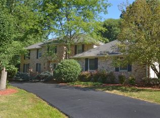 1295 Virginia Trl, Youngstown, OH