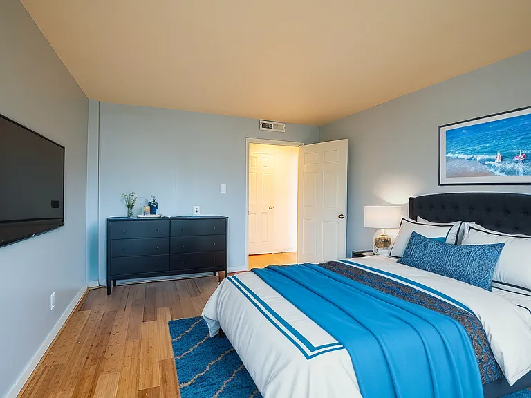 4600 Duke St #708 — Photo 10