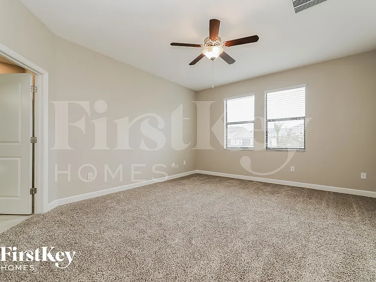 9901 Victory Gallop Loop — Photo 8
