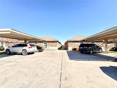 2703 E Garfield Ave #C Photo 1