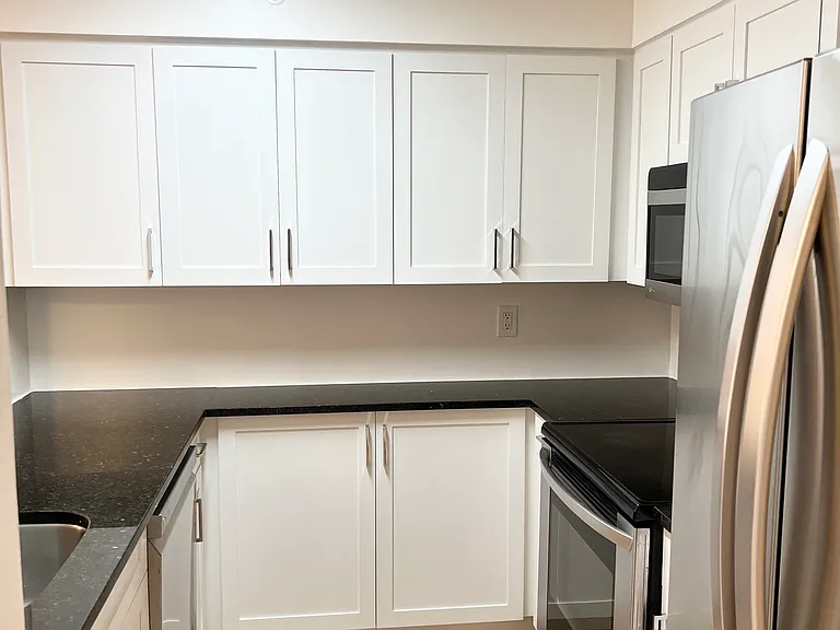 7500 Woodmont Ave #314 — Photo 7