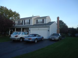 39 Mohawk St, Cary, IL 60013