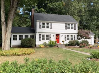 4 Pioneer Rd, Holden, MA 01520