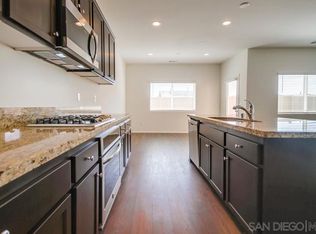 335 Campolina Ct, Fallbrook, CA 92028