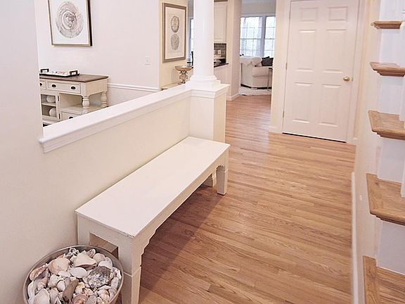 4th image of 10 Moseley Pl