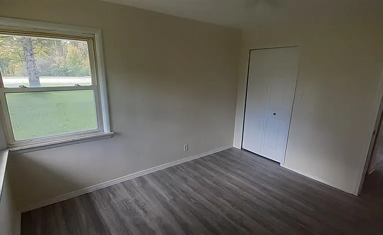6184 Flushing Rd — Photo 15