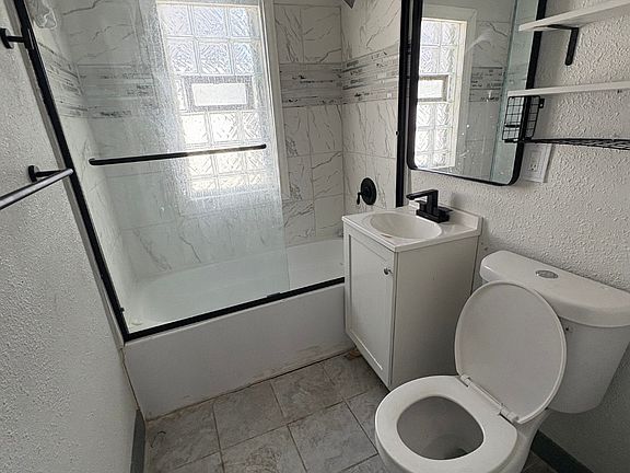 5th image of 4770 N 40th St
