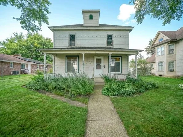 904 N 3rd St, Ashton, IL 61006