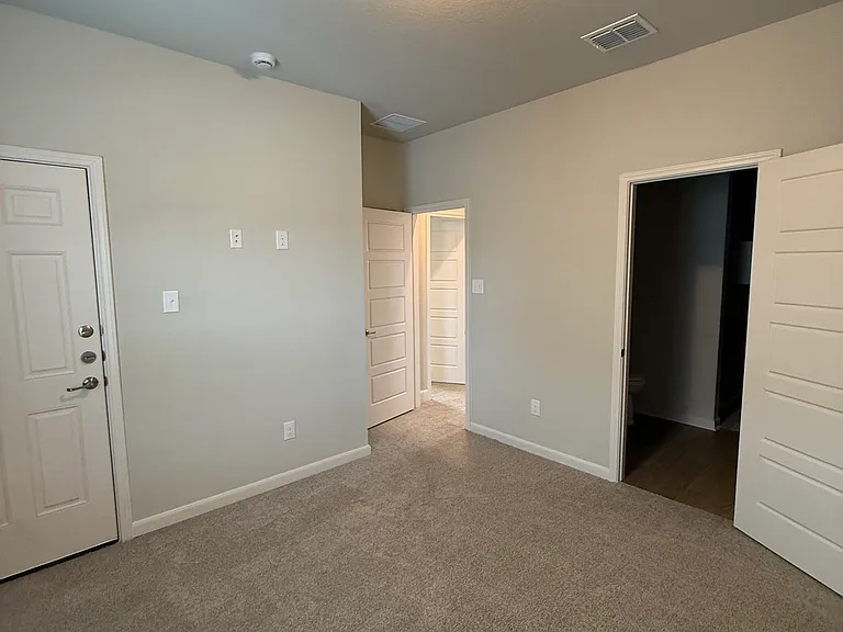 7127 Magnolia Crk #201/101 — Photo 11