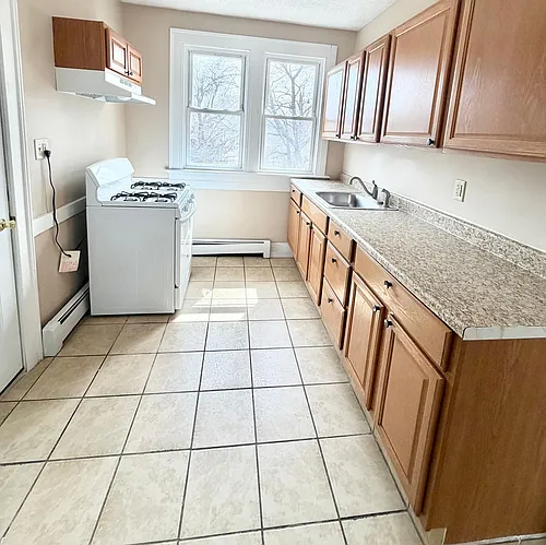 292 Elm St Photo 1