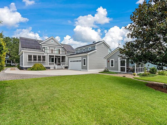 2nd image of 3434 Acorn Drop Ln