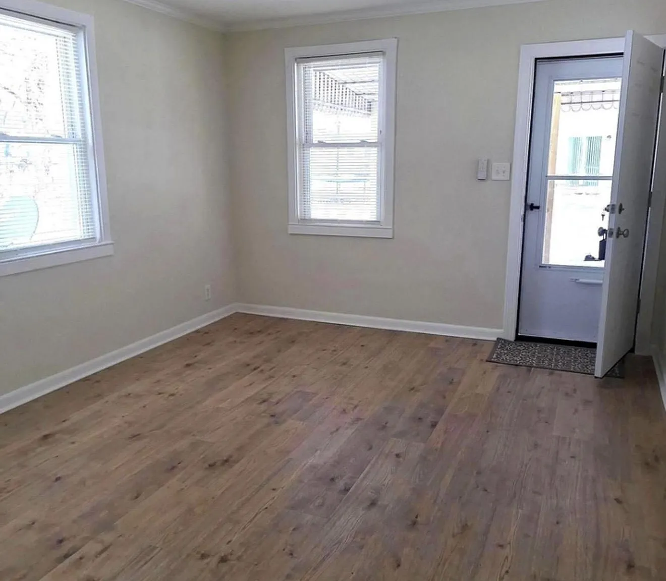 2 bed, 1.0 bath, 775 sqft, $2,250 — Photo 4
