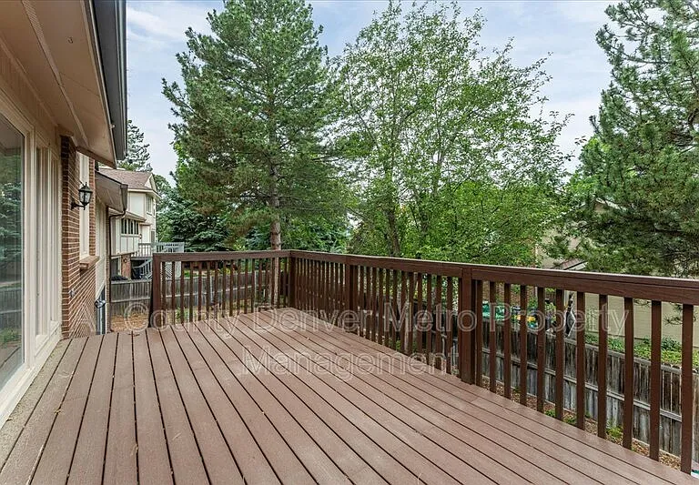10193 Meade Ct — Photo 35
