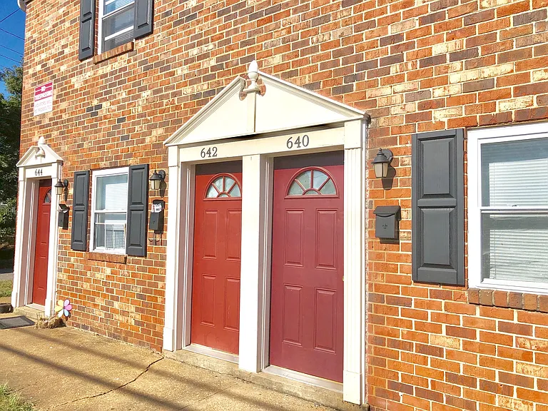 Allen View Apartments — Photo 2