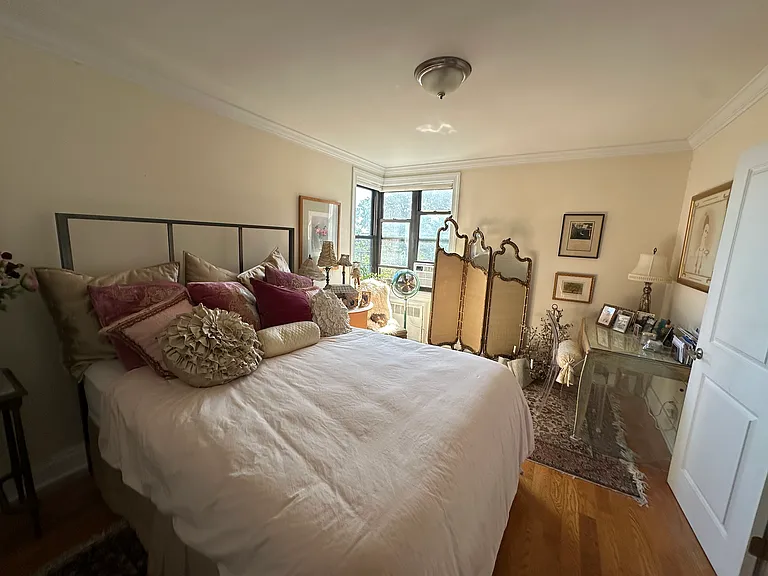 259 Bennett Ave #8D — Photo 3
