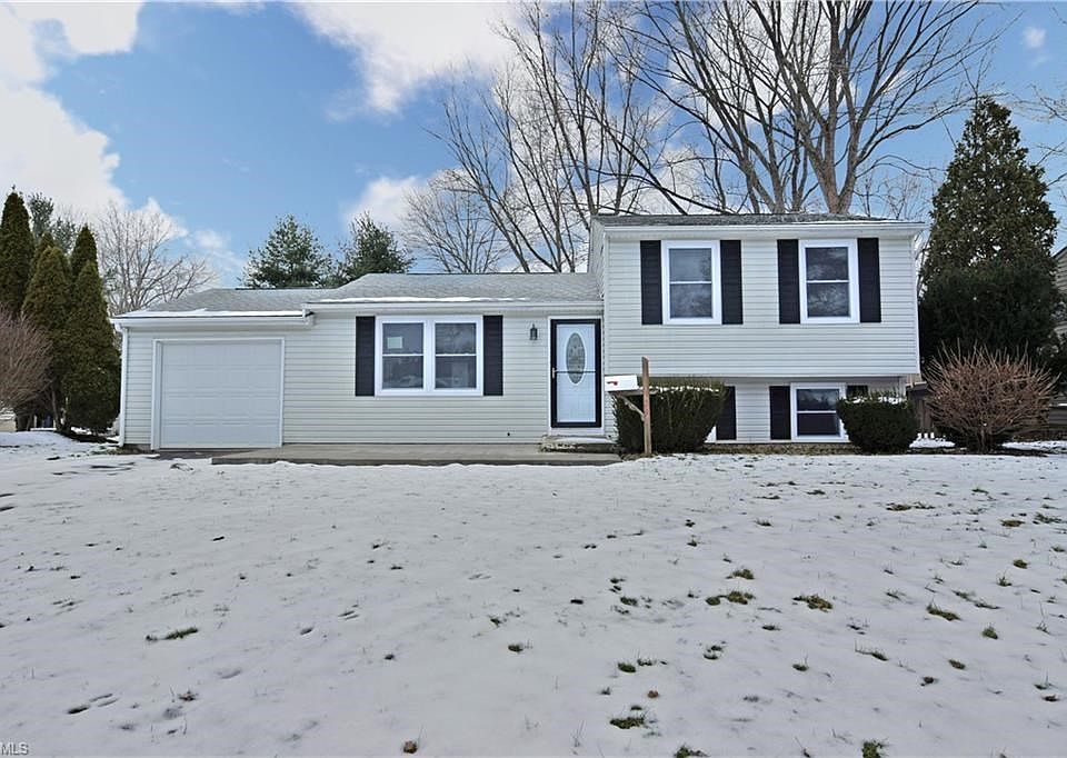 1st image of 163 Summerberry Ln