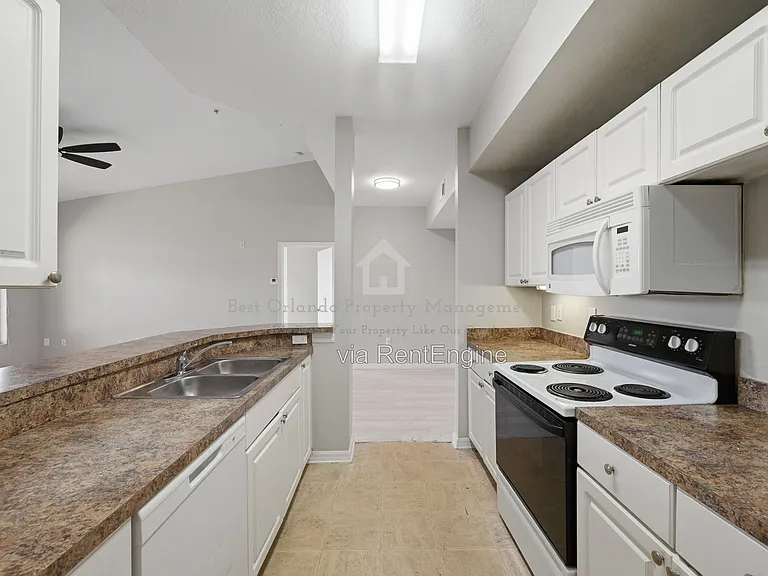 5572 Metrowest Blvd #5-304 — Photo 11