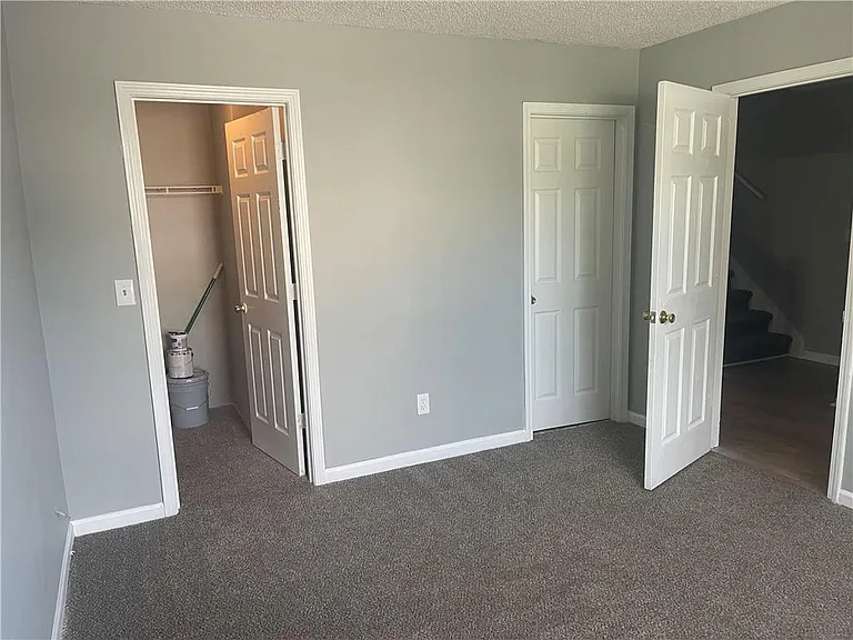 5322 Creekview Ln — Photo 16