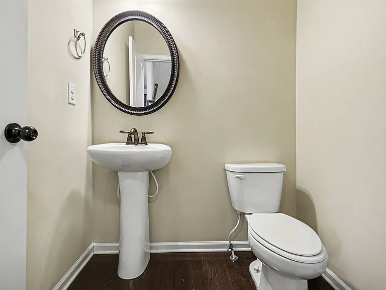 333 Summit Village Dr — Photo 3