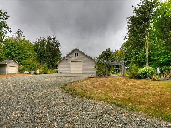 3rd image of 10635 Shermer Ln SE