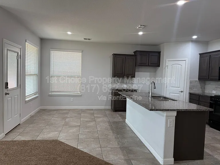 4928 Sugarcane Ln — Photo 6